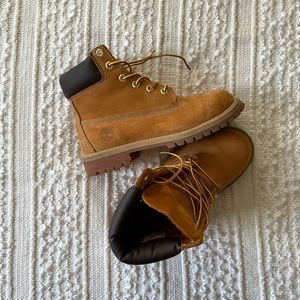 Timberland Waterproof Boots (fits Women’s US 7)